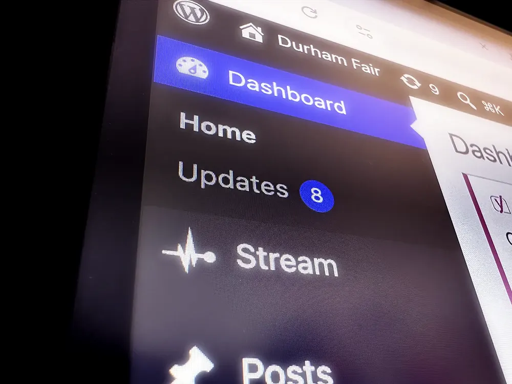 Screenshot showing WordPress updates needed.