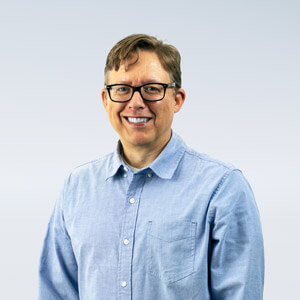 Andrew Smith headshot