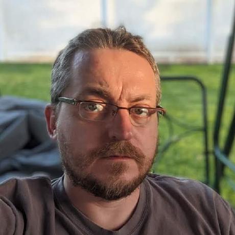 Maciej Beclawski headshot